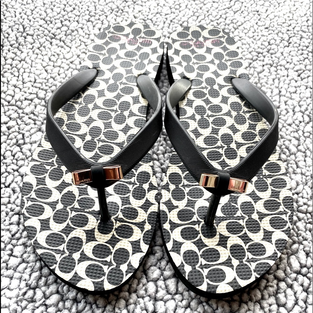 Coach Printed Logo Flip Flops Sz 9